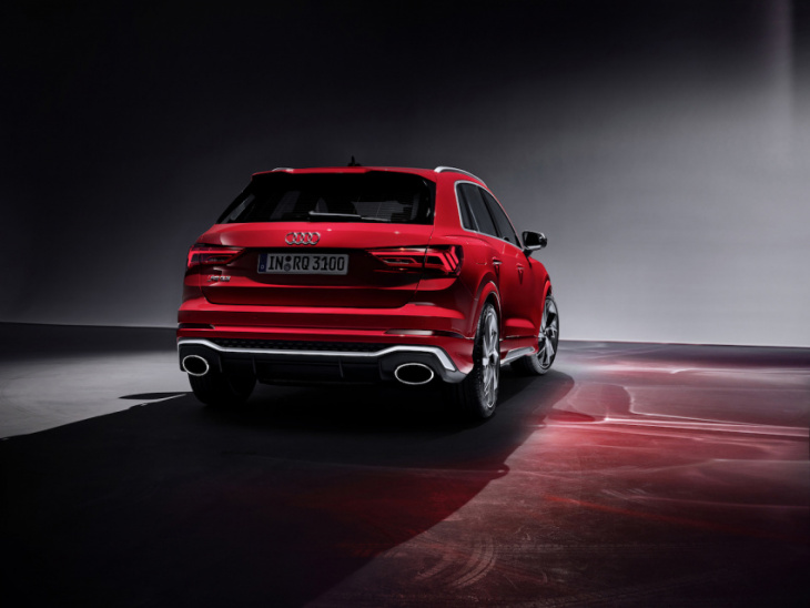 audi shows off rs q3 and rs q3 sportback