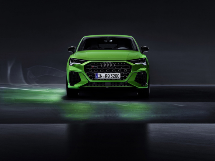 audi shows off rs q3 and rs q3 sportback