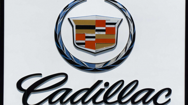 what is included in a 2022 cadillac warranty?