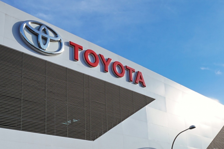 umw toyota motor had encouraging sales in april, will continue offering value