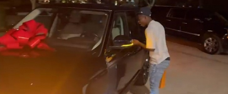 rapper polo g gifts his 16-year-old brother, trench baby, a 2022 range rover for christmas