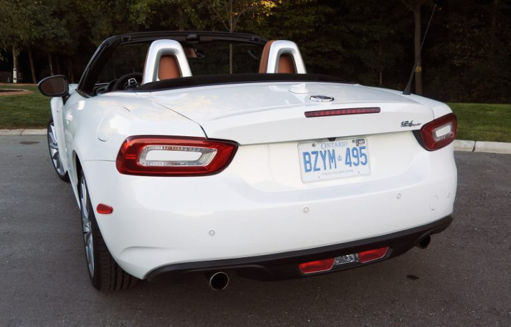 fiat brings italian flare to the roadster market