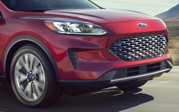 does 2020 ford escape have the bat-speed to outswing rav4?