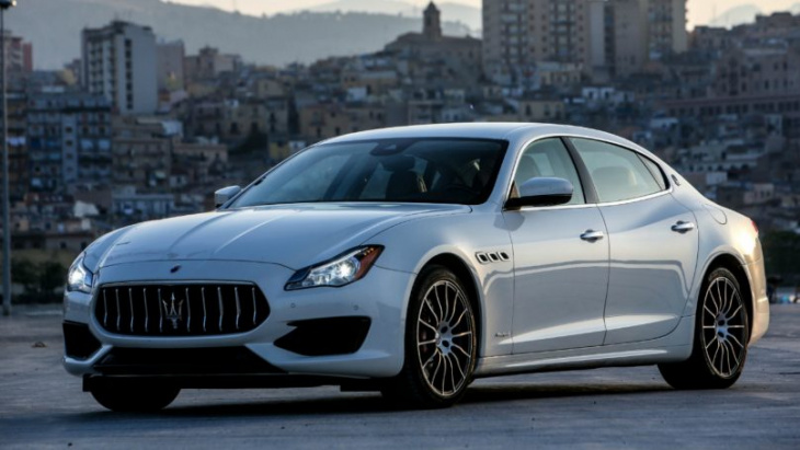 android, maserati brings the drama with the 2017 quattroporte