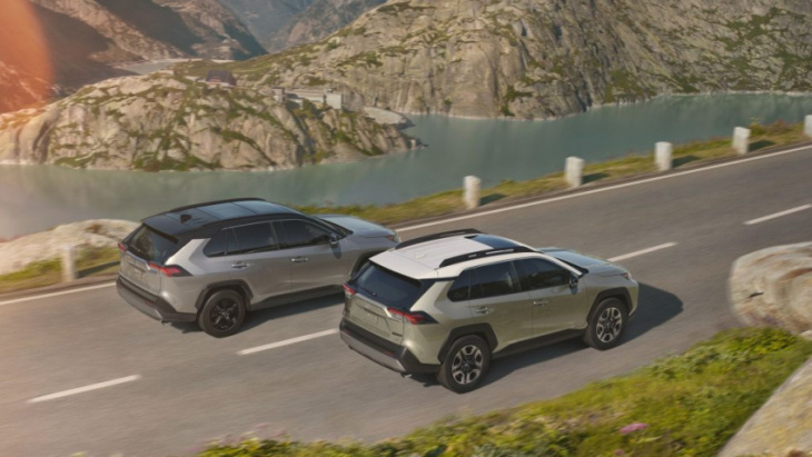 android, the 2021 toyota rav4 pummels the 2021 ford escape, according to u.s. news