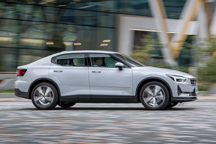 polestar 2: carsales car of the year 2021 finalist