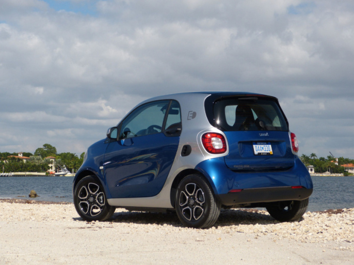 2017 smart fortwo electric drive is one entertaining ride – wheels.ca