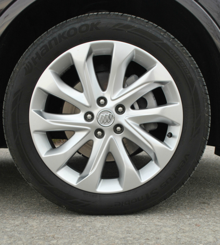 envision shows the best side of buick – wheels.ca