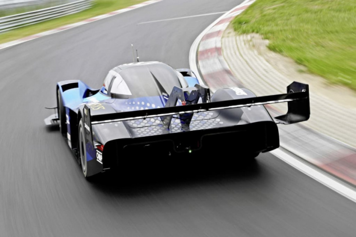 volkswagen id.r blitzes green record at 'the green hell'