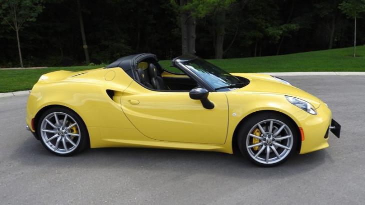 alfa romeo 4c spider, what a sports car was meant to be