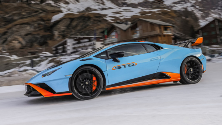 fast company: scorching asphalt and throwing snow in a squadron of lamborghinis!