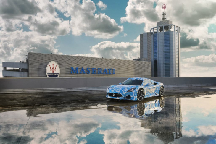 maserati mc20 convertible previewed