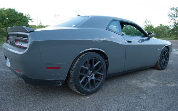 dodge’s hemi-powered challenger r/t: the pros and cons