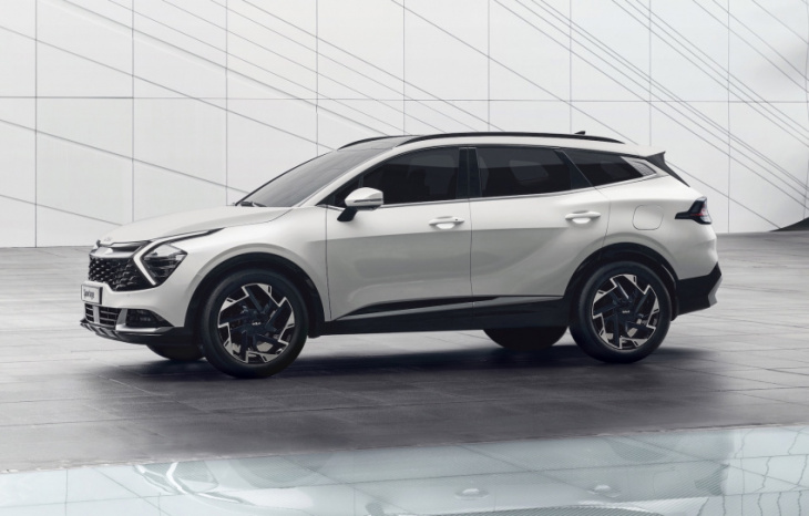 2022 kia sportage ‘nq5’ revealed, inside and out