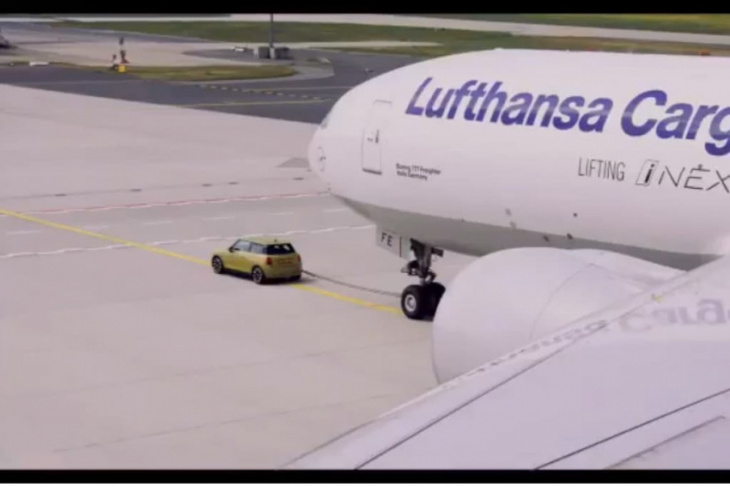 video: watch mini electric tow a plane in new teaser