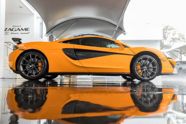 chasing grip in the mclaren 570s by mso