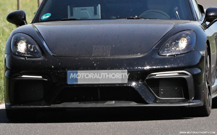 2023 porsche 718 boxster spyder rs spy shots: hardcore convertible coming with almost 500 hp