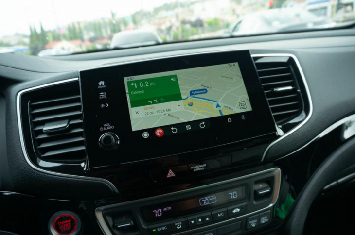 android, how phone tech will make your car smarter in 2022