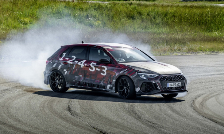 2022 audi rs 3 gets clever new rear axle, enables drift