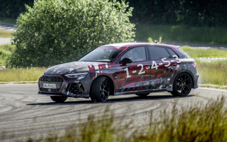 2022 audi rs 3 gets clever new rear axle, enables drift