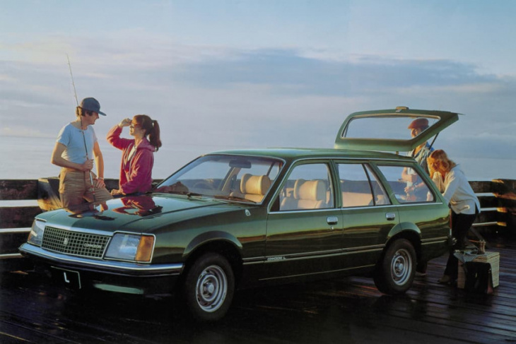 six holden commodores to celebrate