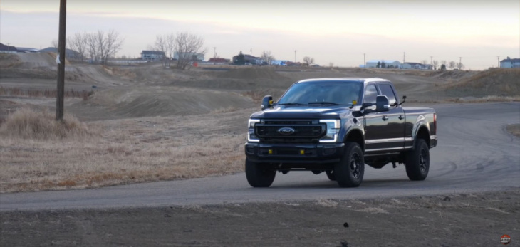 2022 ford f-250 drag races ram trx, someone gets humiliated