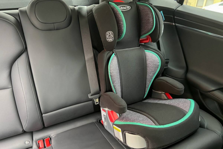 how do car seats fit in a 2021 tesla model s?