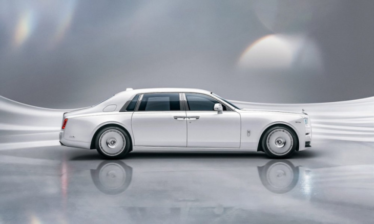 the rolls-royce phantom gets updated for 2023 with the option for…fabric seats?