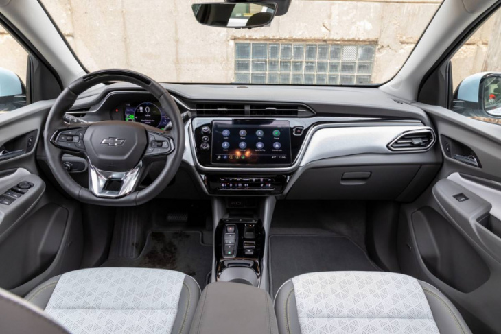 android, 2022 chevrolet bolt euv review: electric; useful; vanilla