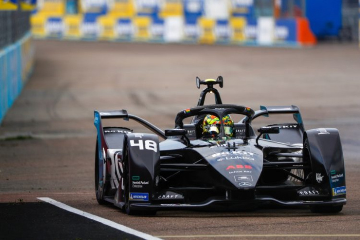 mortara dominates en route to victory at opening berlin e-prix