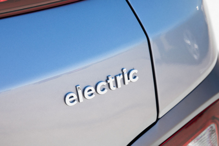 what electric vehicle incentives are on offer in australia?