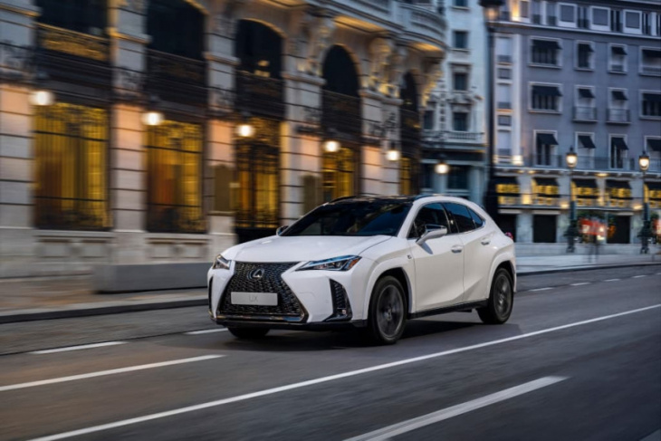 android, lexus ux gets minor refresh and new tech