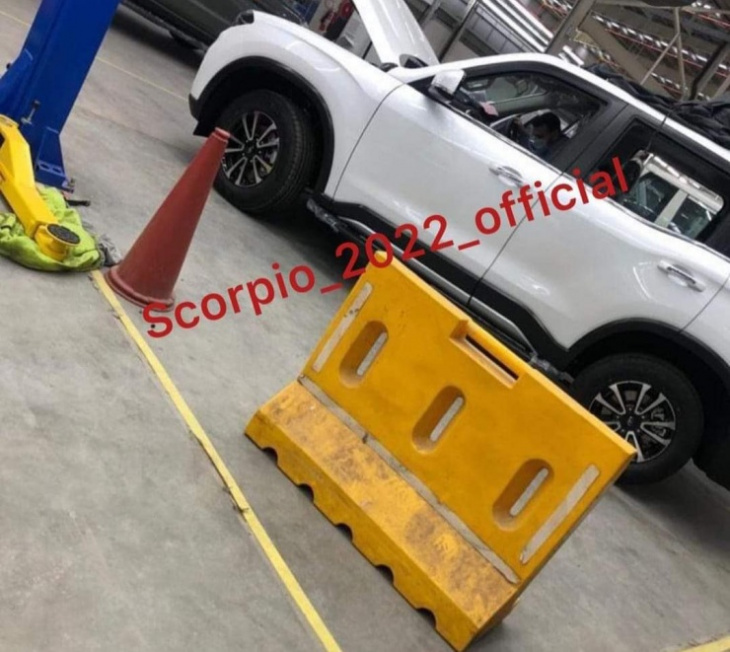 2022 mahindra scorpio spied undisguised ahead of launch: looks butch!