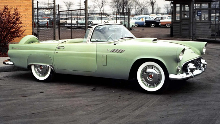 ford considers bringing back the thunderbird