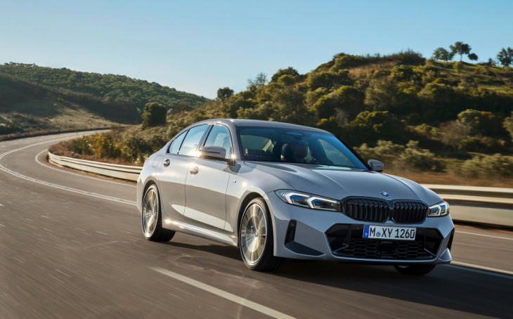 bmw 3 series updated for 2022 with exterior design tweaks and curved display dashboard