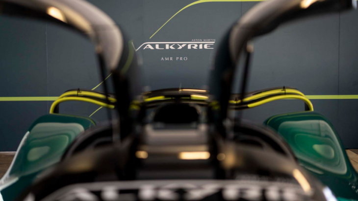 aston martin valkyrie amr pro first ride: the craziest performance we’ve ever experienced