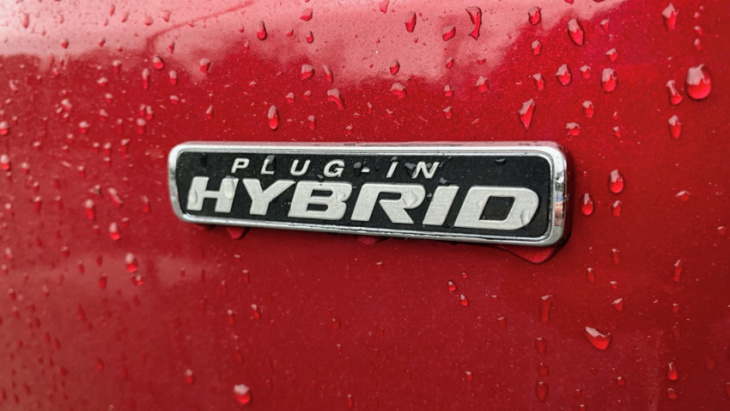 android, review: 2022 ford escape plug-in hybrid lacks lightning allure