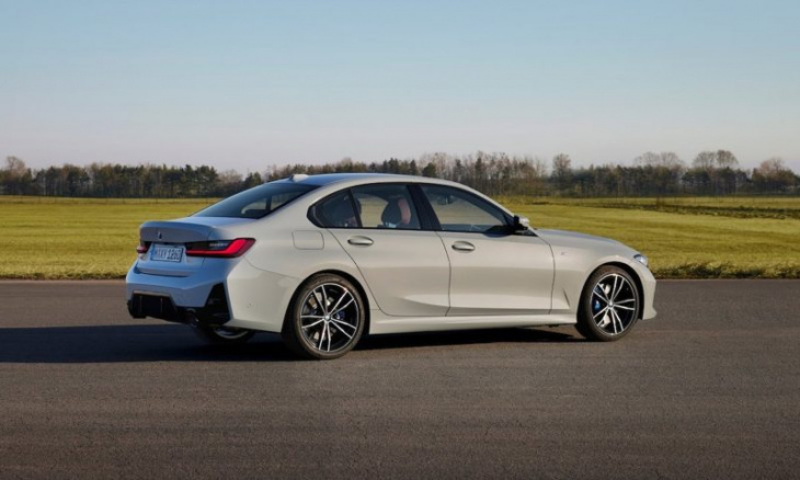 new tech and updated looks for the bmw 3 series