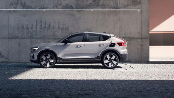 volvo cancels australian xc40 electric suv orders after production falls short