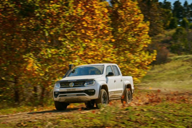 android, 2022 volkswagen amarok w580x review