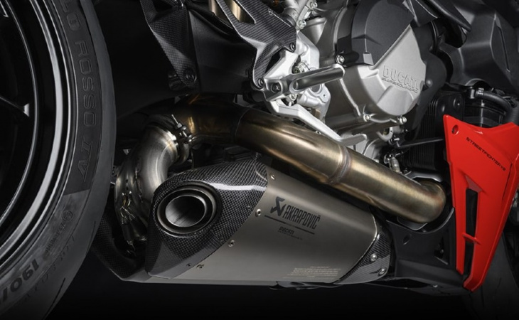 ducati streetfighter v2 to get carbon wings as performance accessory