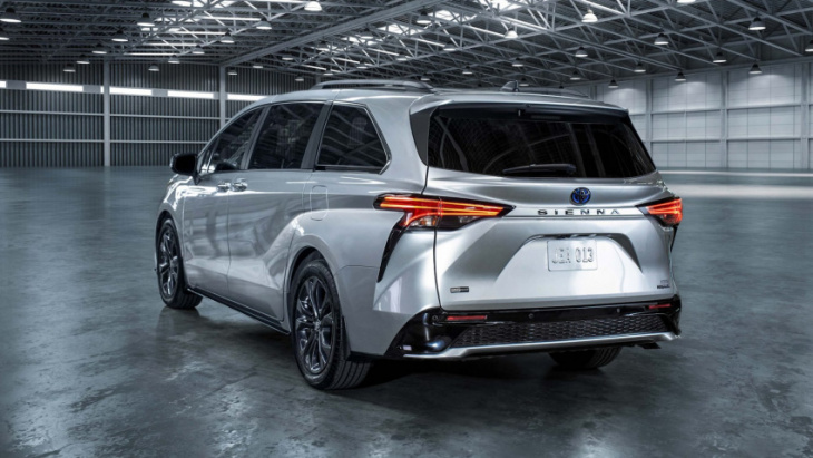 limited edition 2023 toyota sienna celebrates 25 years and 2.2 million vans sold