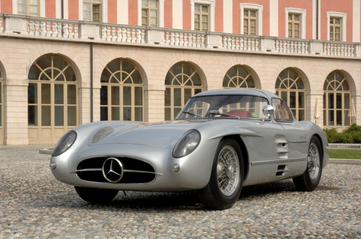 who bought the 1955 mercedes-benz 300 slr that sold for a record breaking $142 million?
