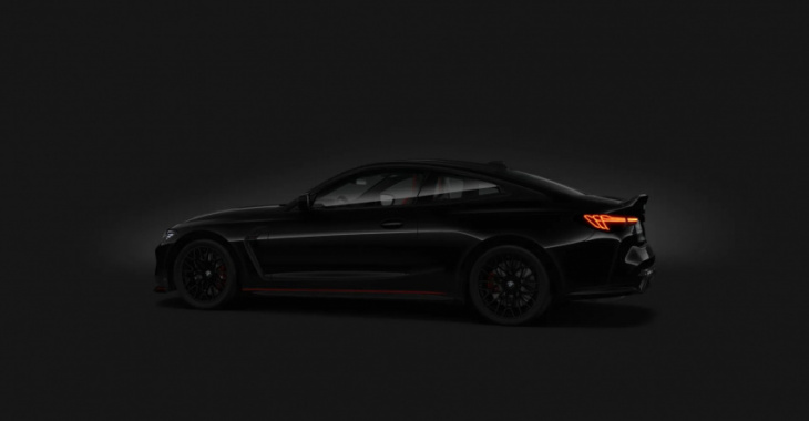 bmw m4 csl in sapphire black and alpine white appears in configurator