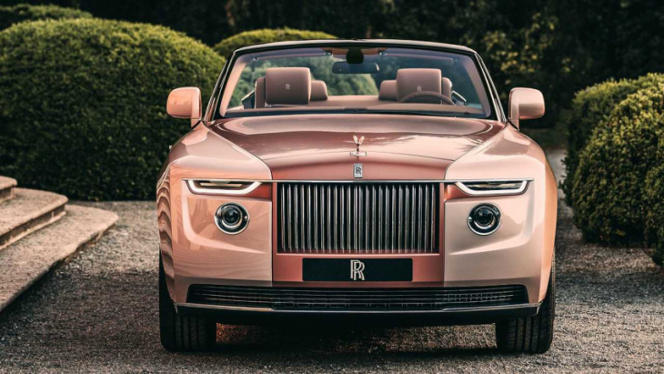 second rolls-royce boat tail debuts in italy with pearl-inspired paint