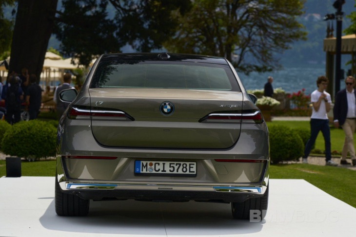 bmw i7 arrives at villa d’este to signal electric future is already here
