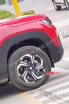 2022 maruti brezza red colour spied during tvc shoot – fully revealed