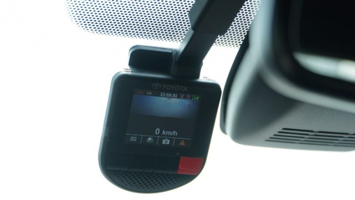 law lecturer urges government to make dashcams compulsory in all cars