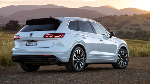 volkswagen touareg 2022: 1000 cars bound for australia amid land cruiser stock woes