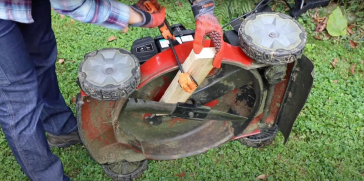 how to, how to sharpen lawn mower blades